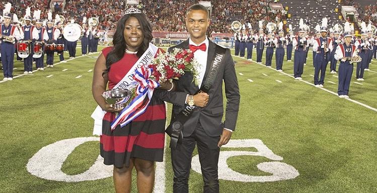 Tevin Barnett and Calvilyn Hooper were presented as king and queen during half-time ceremonies. data-lightbox='featured'